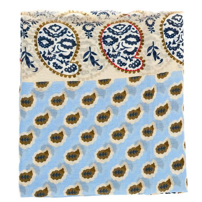 Embroidered "arya" scarf with light blue background / ROSI